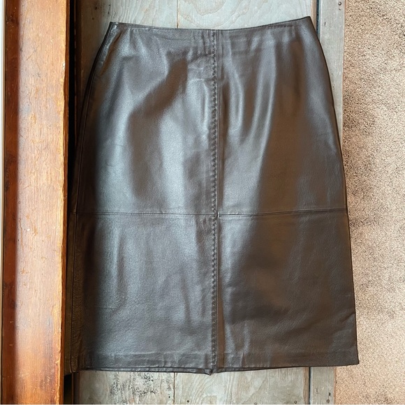 Massini Dresses & Skirts - Massini chocolate brown leather skirt | size 8/10